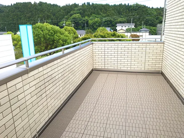 ベランダ（バルコニー）・玄関タイル